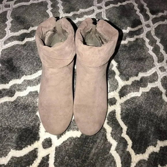 Sz 7.5 cuffed wedge bootie  - Picture 2 of 4